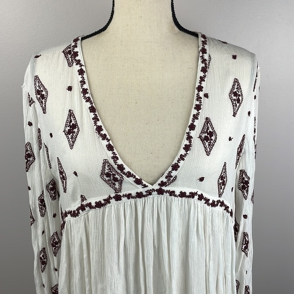 FREE PEOPLE DIAMOND EMBROIDERED TOP SZ M Tunic Bell Sleeves Flowy - Picture 5 of 14